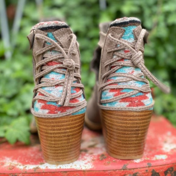 SALE!!! Very G Zane Taupe Bootie With Aztec Design - Picture 5 of 5